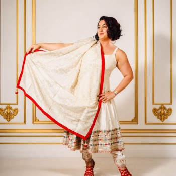 Sharmin Davar